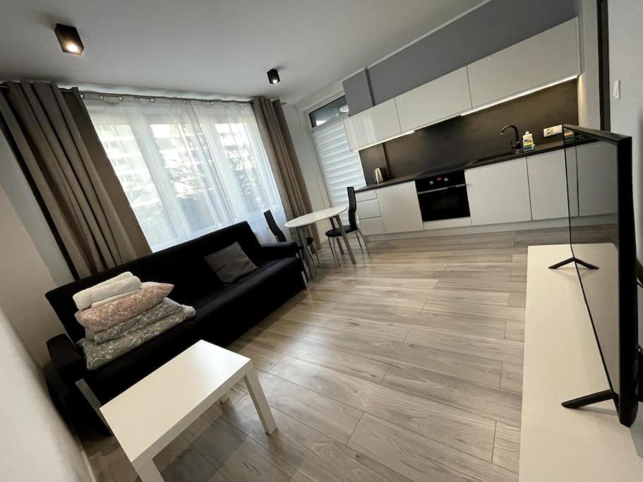 New Apartment - Near Sky Tower - 4 People - New Building - Lift Vratislav Exteriér fotografie